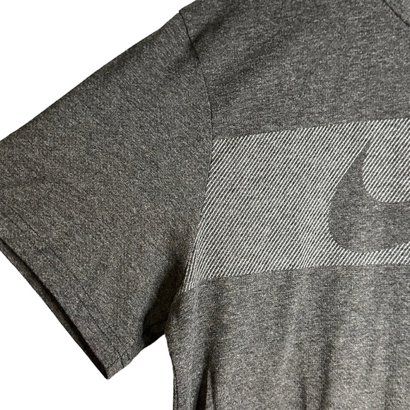 Nike Dri Fit T-Shirt Size L Gray Swoosh Logo Athletic Short Sleeve Casual Mens - Picture 3 of 7